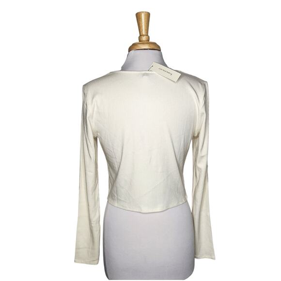 Francesca's Kennie Keyhole Twist Front Top White Size Large - Picture 4 of 8